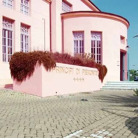 Resort Principi Di Piemonte Aparthotel Tirrenia