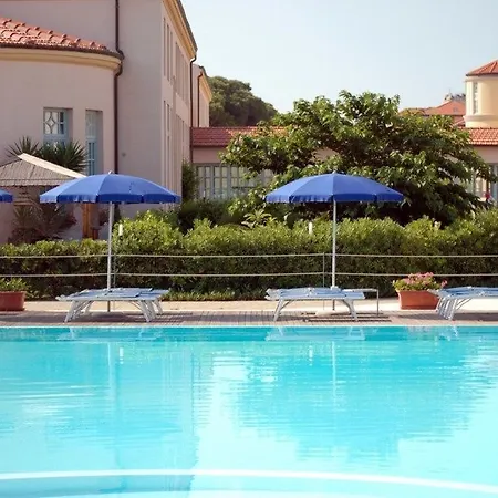 Resort Principi Di Piemonte Aparthotel Tirrenia
